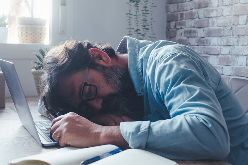 What-are-the-key-features-of-Excessive-Daytime-Sleepiness